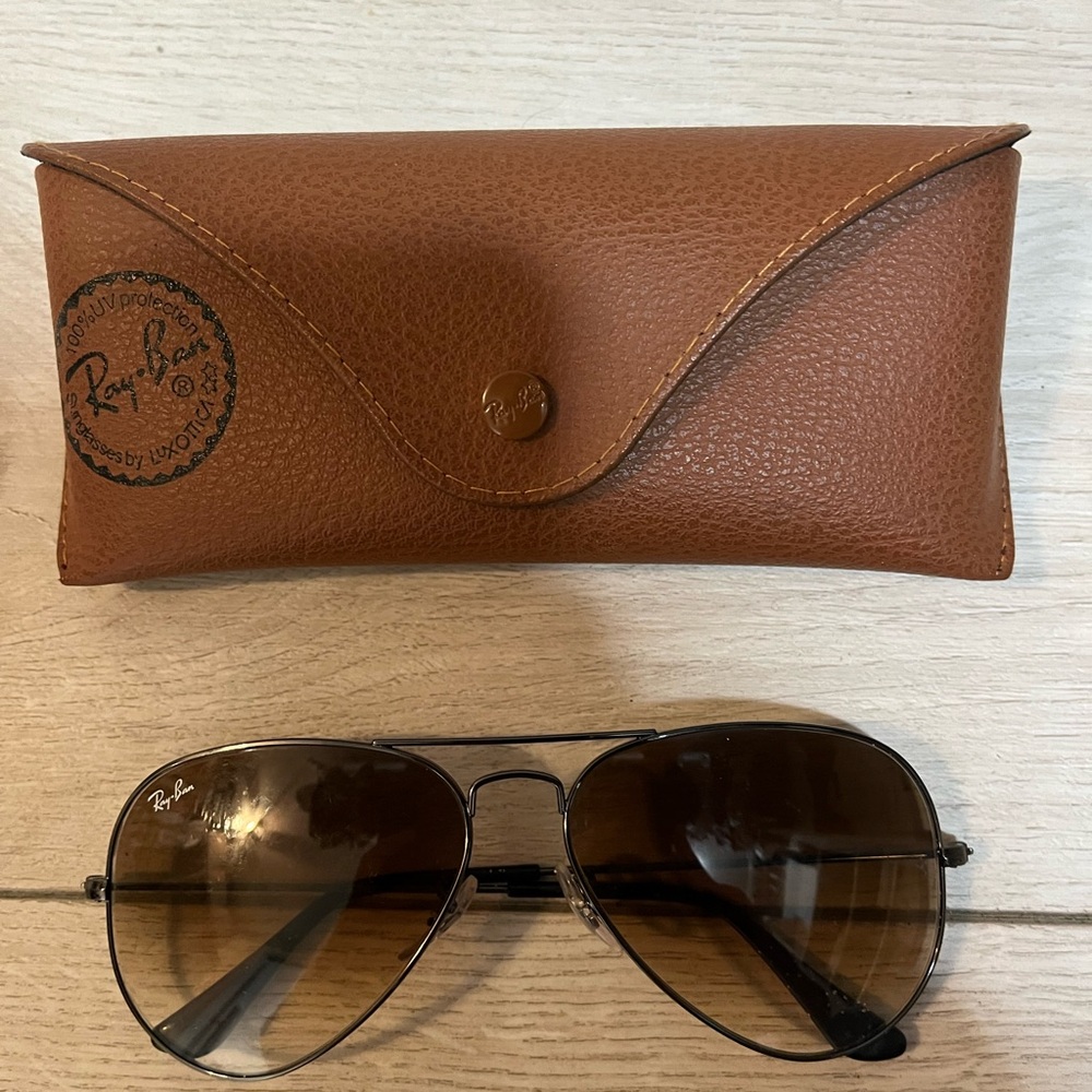 Ray-Ban Brown Gradient Aviator sunglasses